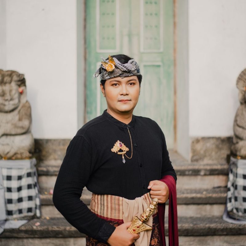 Groom Left_1 dede saras