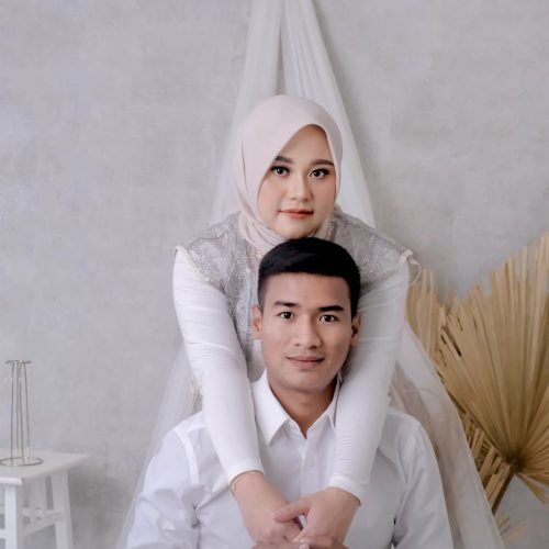 Header & Love Story 2 safira hendriyan